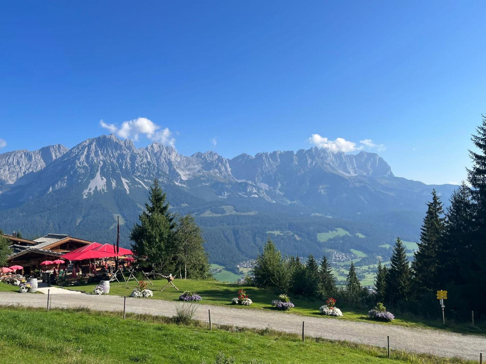 Hahnenkamm Suite Ski-In Ski-Out Direkt An Der Hahnenkammbahn Kitzbühel Esterno foto